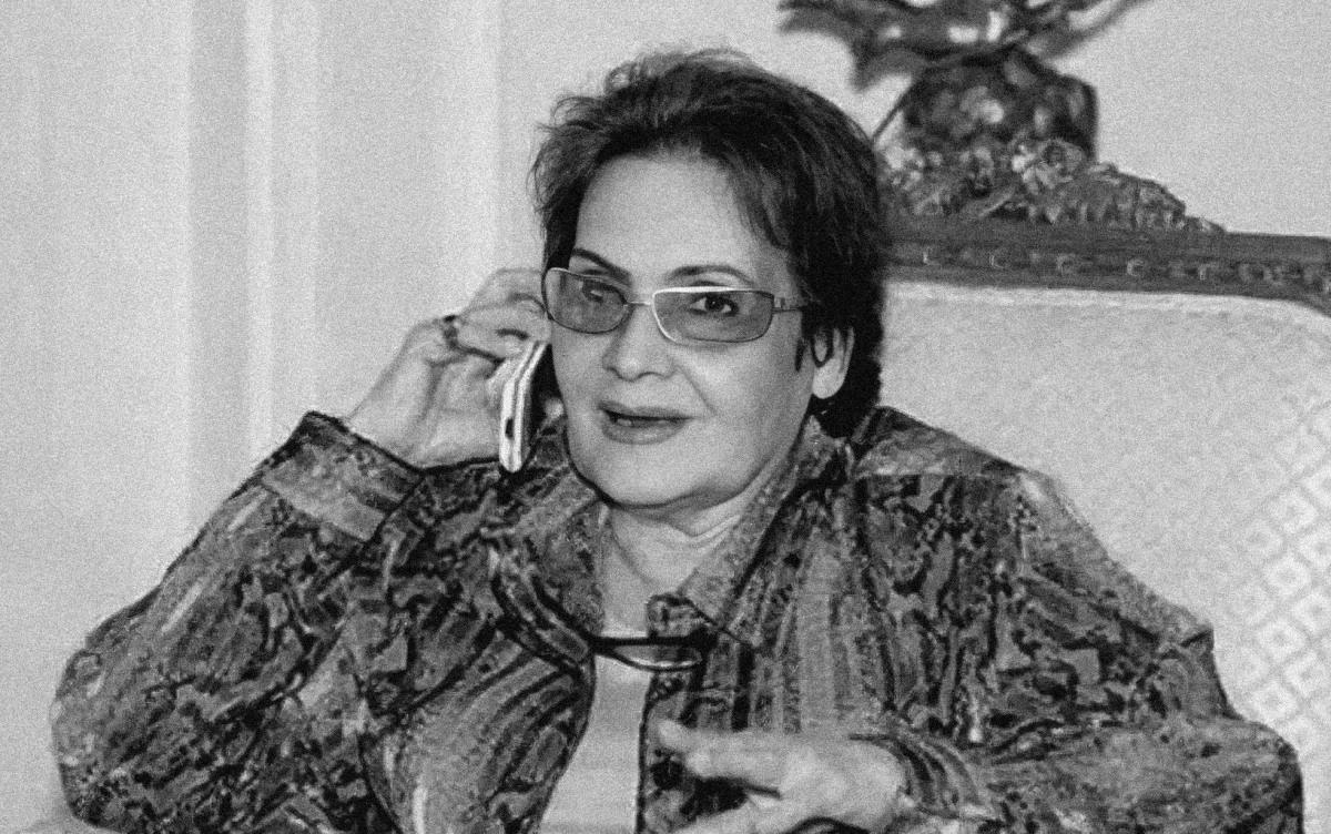 في وداع ثريا قابل.. أول شاعرة غنائية سعودية