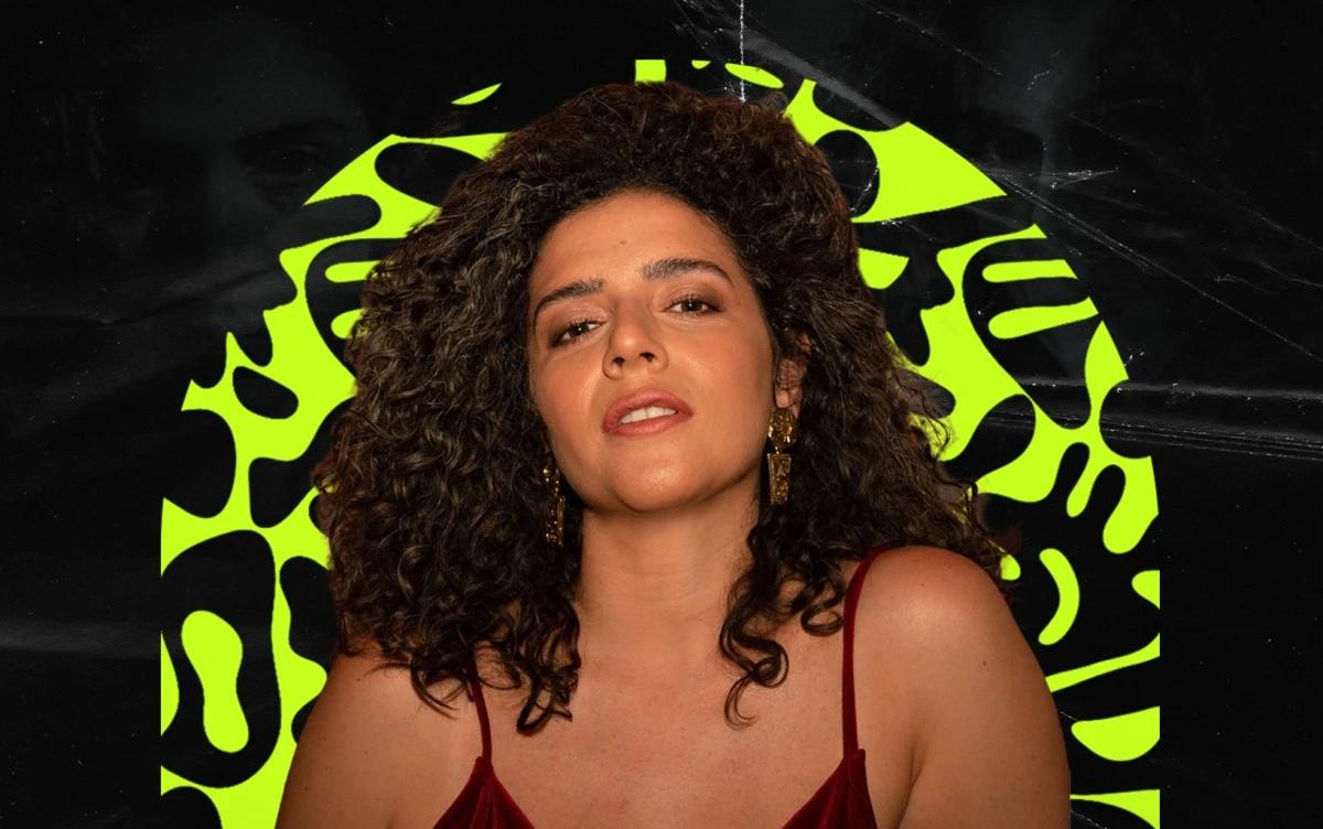 سارة مول البلاد: مسار فني يعبر الحدود ويعيد تشكيل الإندي المغربي