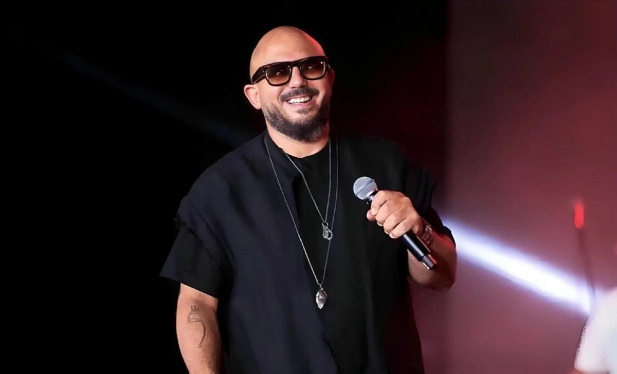 محمود العسيلي يتجه إلى أمريكا الشمالية في جولة جديدة