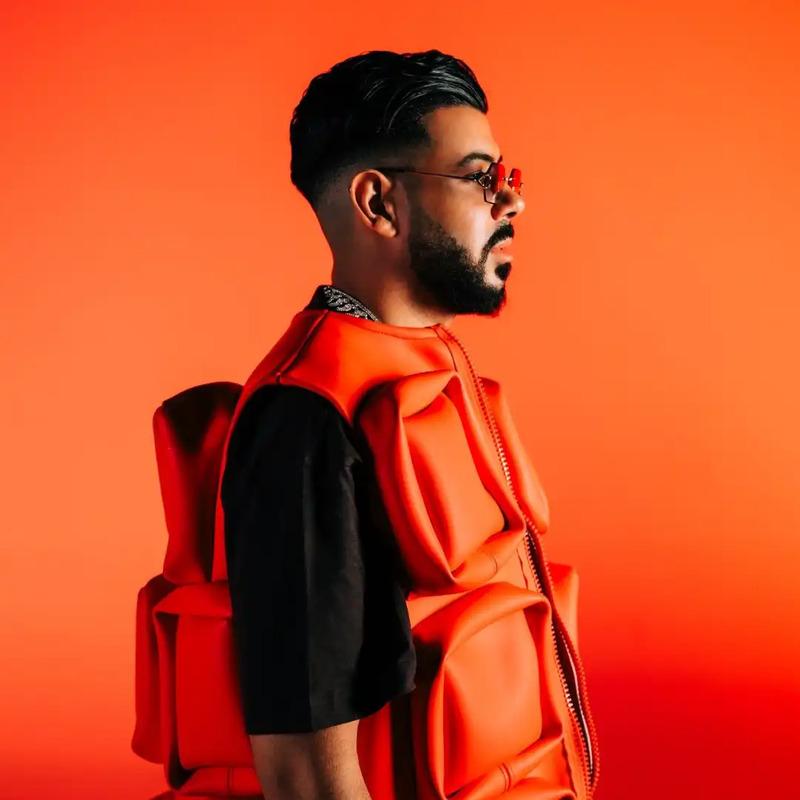 ديستانكت ديستانكت